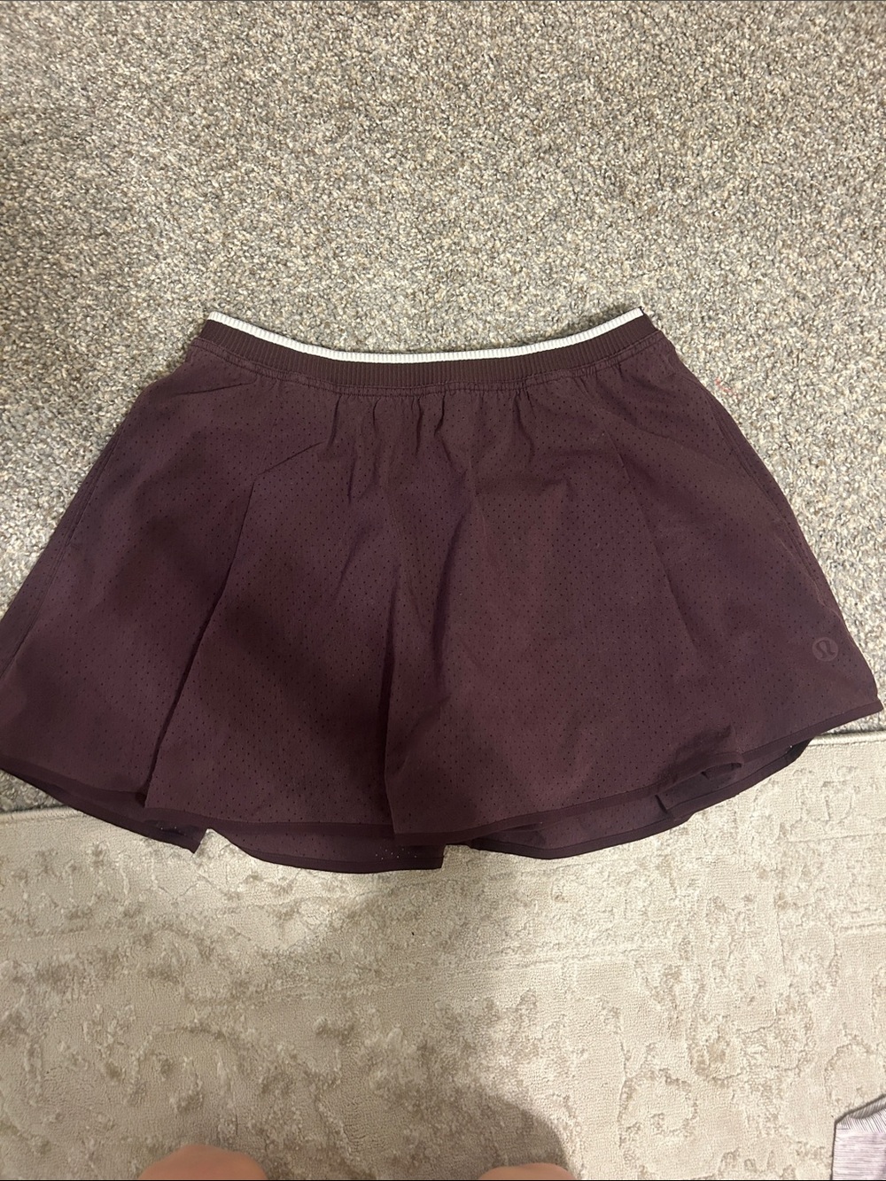 Lululemon maroon perforated tennis skirt